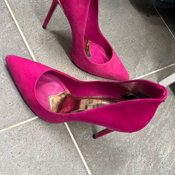 Ted Baker Fuchsia Heels - Picture 3 of 3